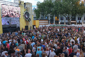 foto Dancetour, 11 augustus 2013, Marktplein, Apeldoorn #789881