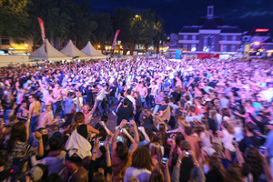 foto Dancetour, 11 augustus 2013, Marktplein, Apeldoorn #789899