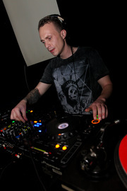 DJ Panic solo night foto