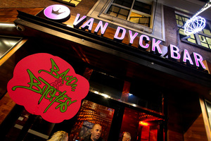 foto Baco & Bitches, 1 december 2013, Van Dyck Bar, Amsterdam #807202