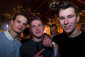 foto YellowClaw, 20 december 2013, Kerkplein, Breda #809946