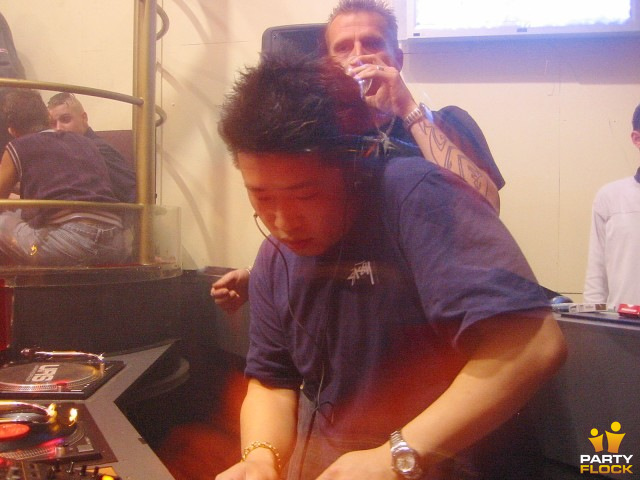 foto Mayhem, 30 januari 2004, The Level, met Drokz, Akira
