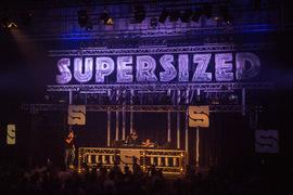 SuperSized RAW special foto