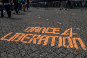 foto Dance4Liberation, 5 mei 2014, Parkeerterrein IJsselhallen, Zwolle #827619