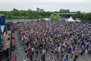 foto Dance4Liberation, 5 mei 2014, Parkeerterrein IJsselhallen, Zwolle #827868