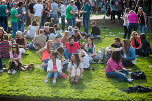 foto Bevrijdingsdag Enschede, 5 mei 2014, Universiteit Twente, Enschede #828060