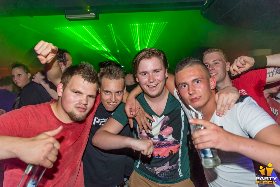 foto Uit je naad! Reloaded!, 16 mei 2014, Let's Get Down