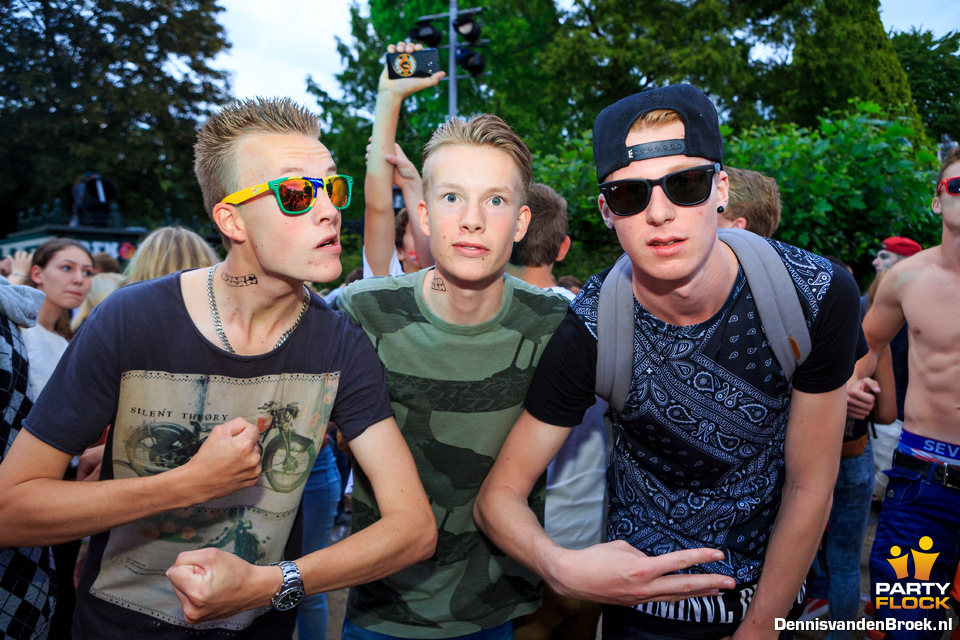 foto Out of Control, 5 juli 2014, Walibi Holland