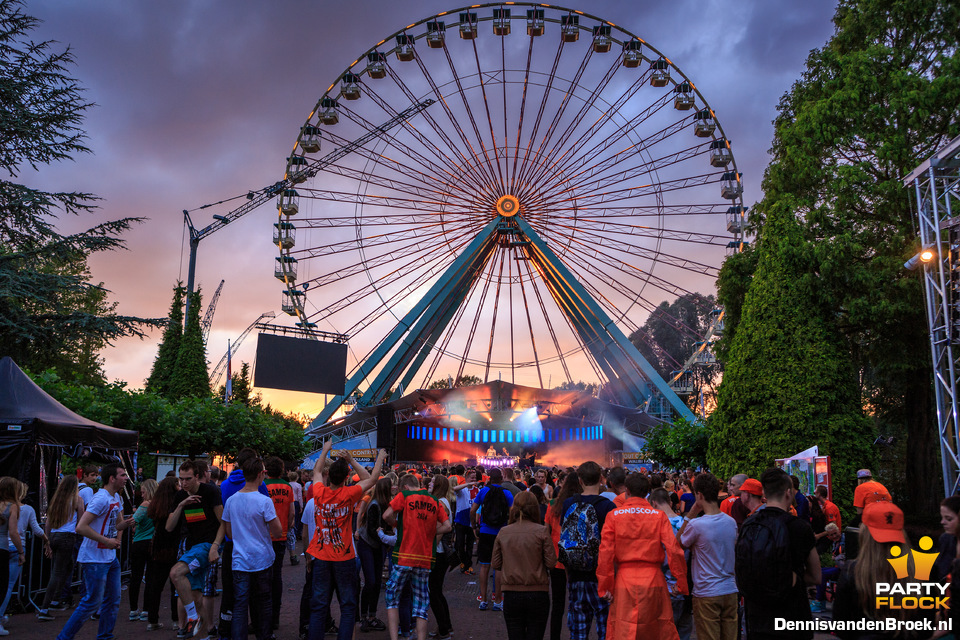 foto Out of Control, 5 juli 2014, Walibi Holland