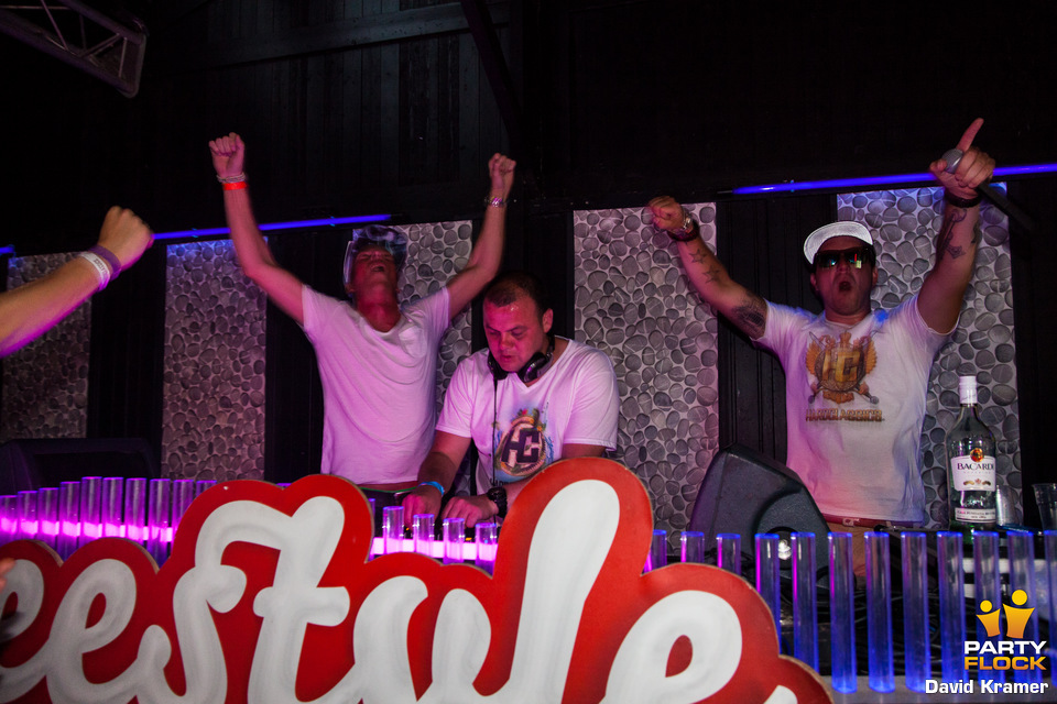 foto HardClassics on the beach 2014, 12 juli 2014, Vroeger, met Freestyle Maniacs, The Russian