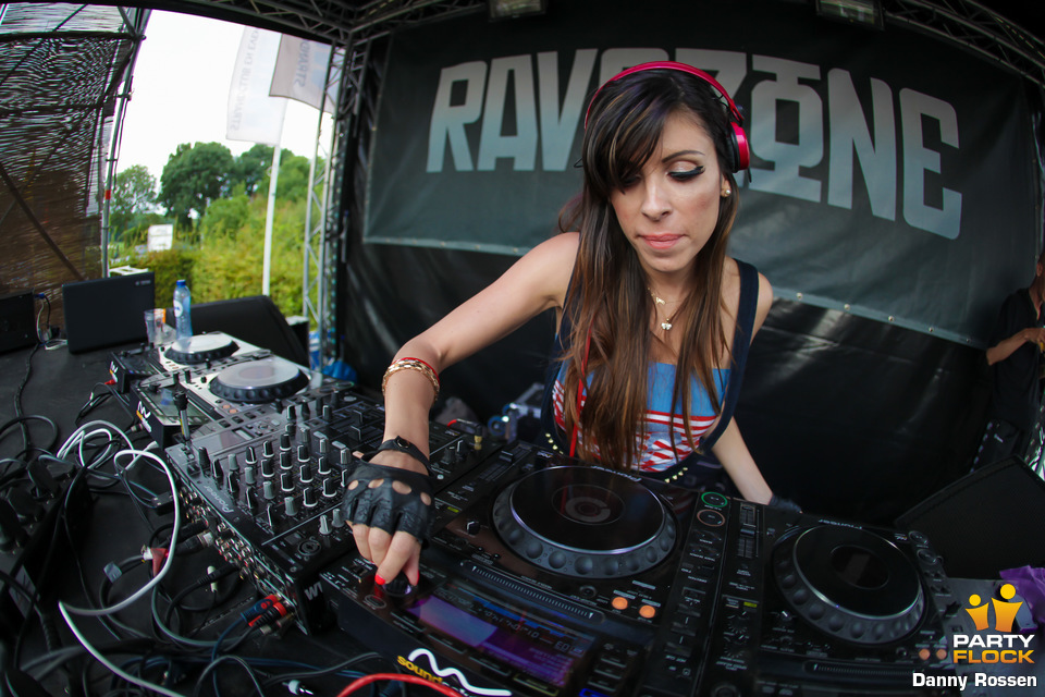 foto Ravezone, 2 augustus 2014, Watergoed, met AniMe