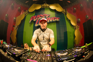 foto Pussy lounge, 29 november 2014, Lotto Arena, Antwerpen #854131