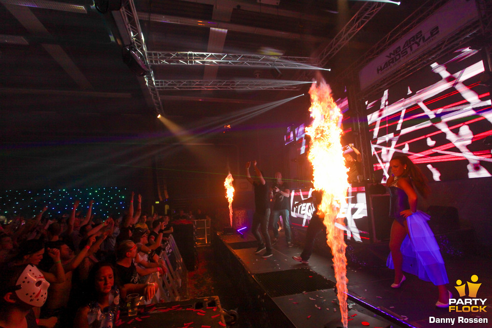 foto We Are Hardstyle, 26 december 2014, Sportcentrum Rusheuvel Oss