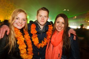 foto Absolutely Kingsnight 2015, 26 april 2015, Van Heekplein, Enschede #866202