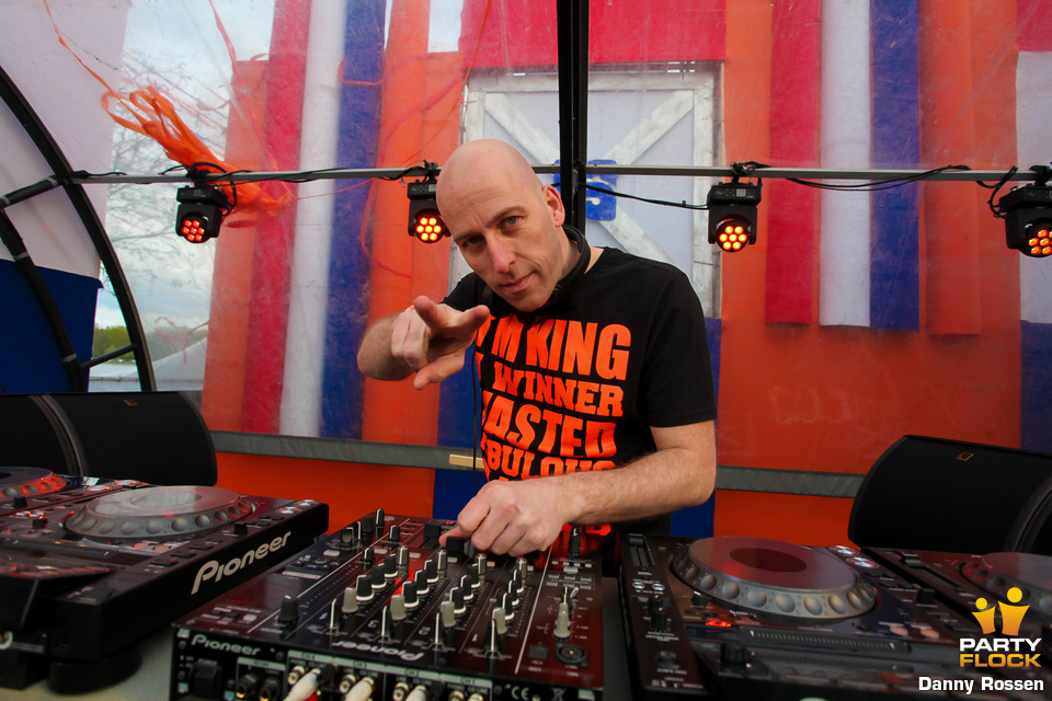 foto Supersized Kingsday Festival, 27 april 2015, Aquabest, met Vince