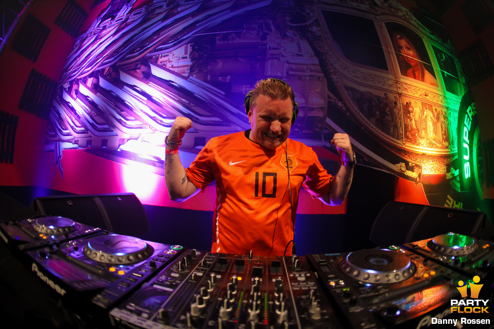 foto Supersized Kingsday Festival, 27 april 2015, Aquabest, met Partyraiser