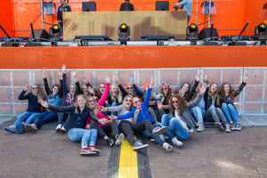 foto Kingsday Outdoor 2015, 27 april 2015, Oldehoofsterkerkhof, Leeuwarden #866642