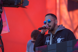 foto Kingsday Outdoor 2015, 27 april 2015, Oldehoofsterkerkhof, Leeuwarden #866654