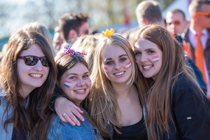 foto Kingsday Outdoor 2015, 27 april 2015, Oldehoofsterkerkhof, Leeuwarden #866677