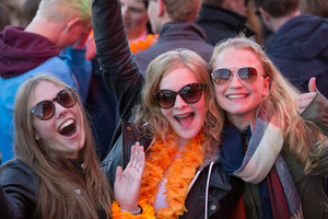 foto Kingsday Outdoor 2015, 27 april 2015, Oldehoofsterkerkhof, Leeuwarden #866716