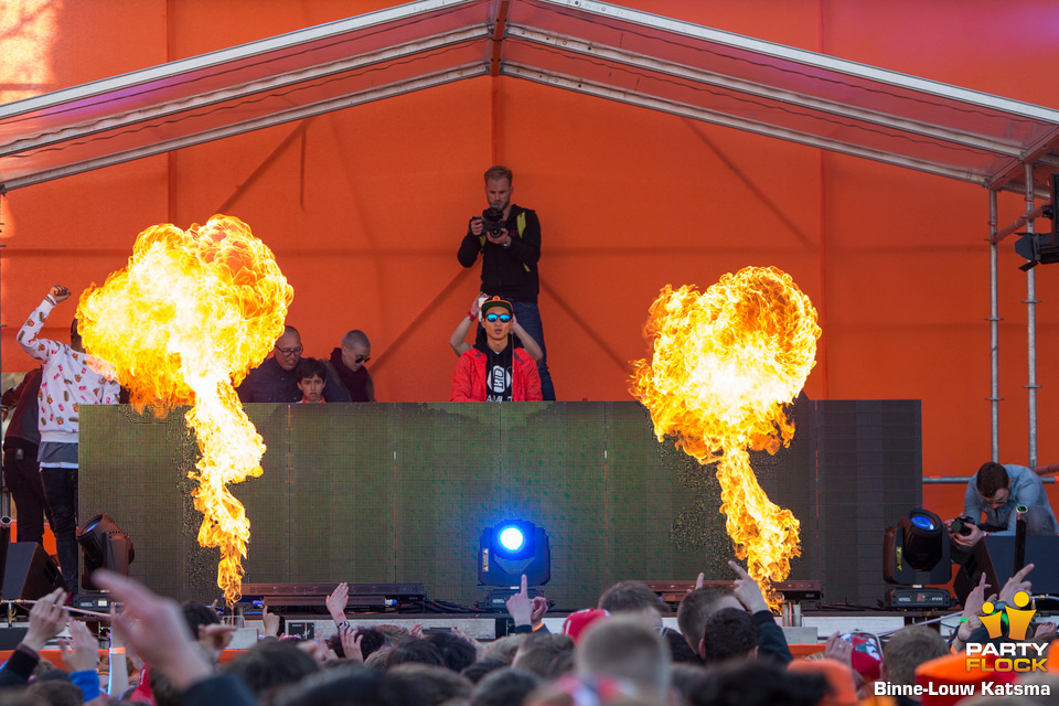 foto Kingsday Outdoor 2015, 27 april 2015, Oldehoofsterkerkhof