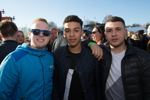 foto Kingsday Outdoor 2015, 27 april 2015, Oldehoofsterkerkhof, Leeuwarden #866746