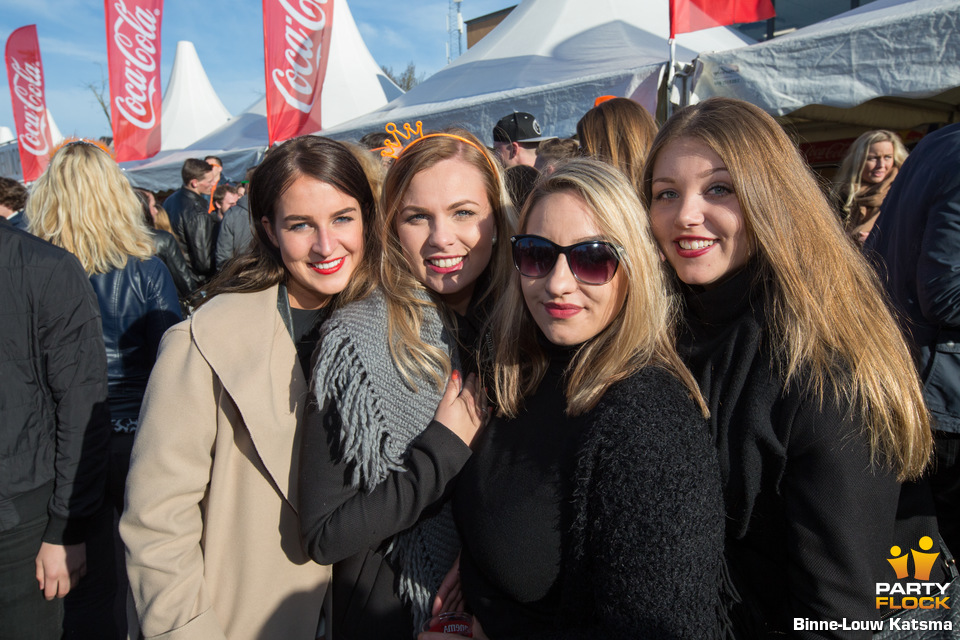 foto Kingsday Outdoor 2015, 27 april 2015, Oldehoofsterkerkhof