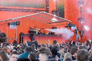 foto Kingsday Outdoor 2015, 27 april 2015, Oldehoofsterkerkhof, Leeuwarden #866781