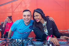 Foto's, Kingsday Outdoor 2015, 27 april 2015, Oldehoofsterkerkhof, Leeuwarden