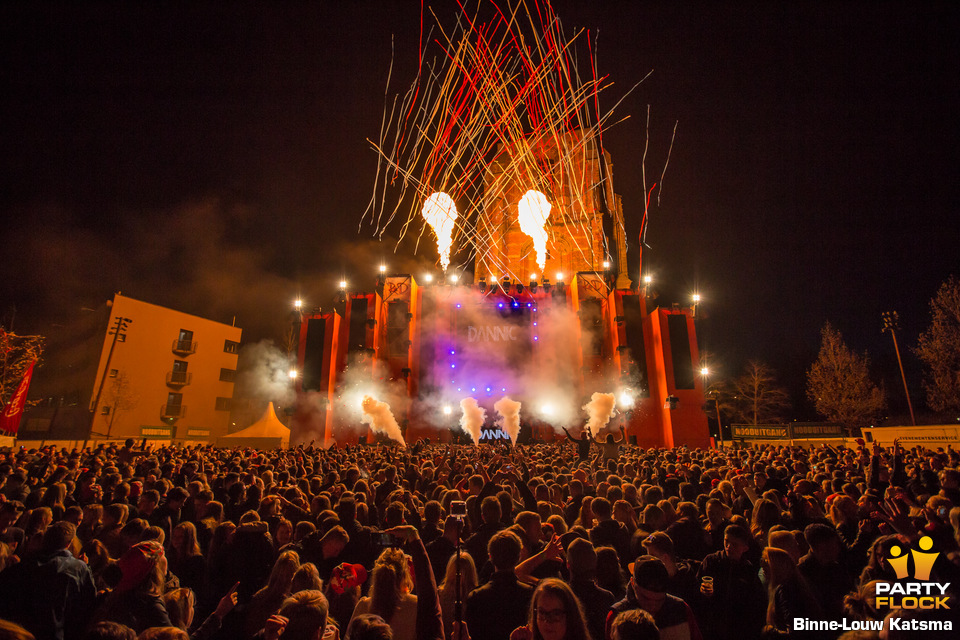 foto Kingsday Outdoor 2015, 27 april 2015, Oldehoofsterkerkhof