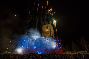 foto Kingsday Outdoor 2015, 27 april 2015, Oldehoofsterkerkhof, Leeuwarden #866845