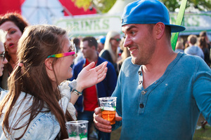 foto Bevrijdingsdag Enschede, 5 mei 2015, Universiteit Twente, Enschede #867576