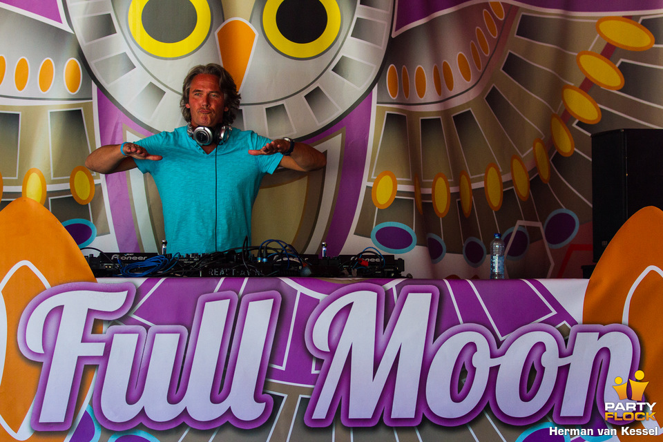 foto Full Moon Festival, 6 juni 2015, Peddelpoel, met Santito