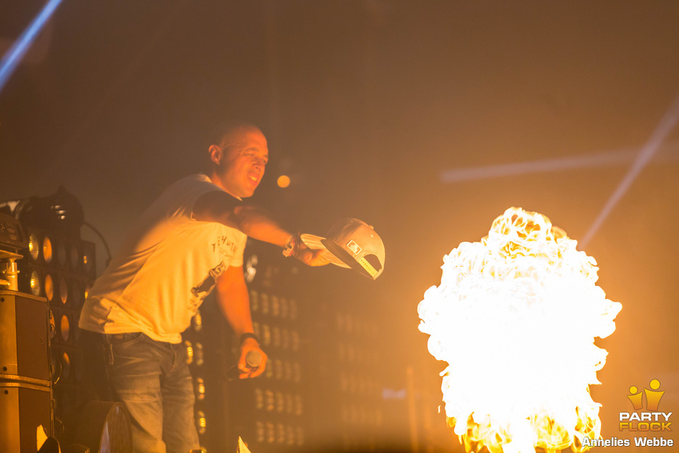 foto Defqon.1 festival, 19 juni 2015, Walibi Holland, met Ruffian