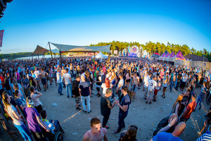 foto Sunrise Festival, 27 juni 2015, Lilse Bergen, Lille #875593