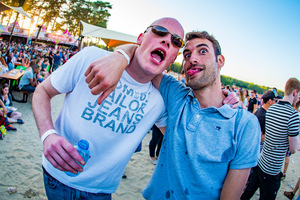 foto Sunrise Festival, 27 juni 2015, Lilse Bergen, Lille #875617