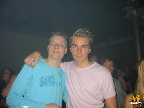 Foto's Club Q-Base, 30 maart 2002, Hemkade, Zaandam