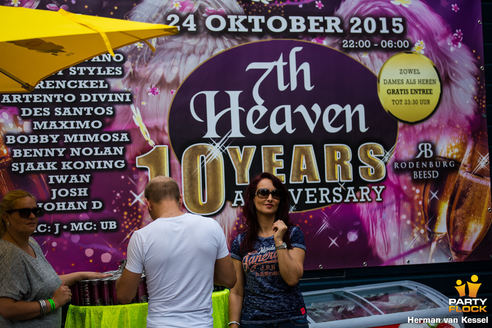 foto 7th Heaven, 15 augustus 2015, Parkeerterrein Rodenburg