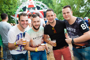 foto Decibel outdoor - the festival, 15 augustus 2015, Beekse Bergen, Hilvarenbeek #881555