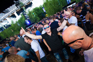 foto Decibel outdoor - the festival, 15 augustus 2015, Beekse Bergen, Hilvarenbeek #881586