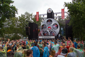 foto Decibel outdoor - the festival, 15 augustus 2015, Beekse Bergen, Hilvarenbeek #881725