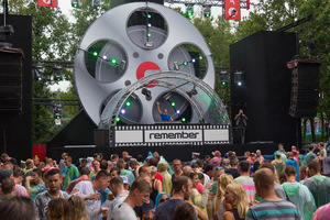 foto Decibel outdoor - the festival, 15 augustus 2015, Beekse Bergen, Hilvarenbeek #881733