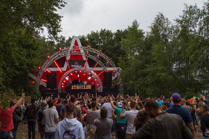 foto Decibel outdoor - the festival, 15 augustus 2015, Beekse Bergen, Hilvarenbeek #881817