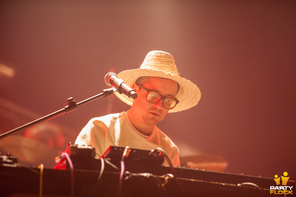 foto Lowlands, 21 augustus 2015, Walibi Holland, met Hot Chip