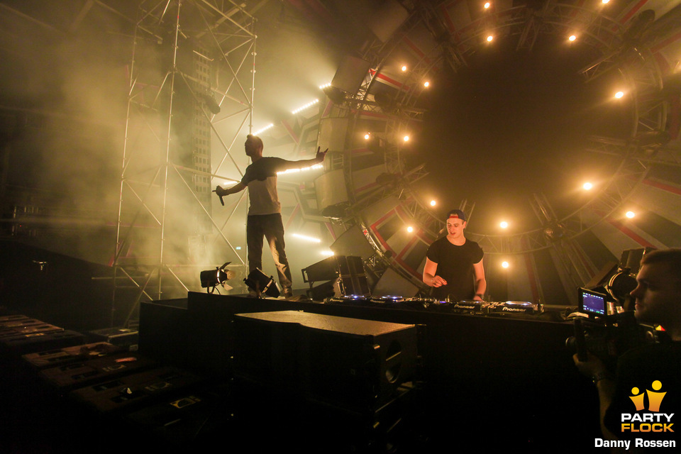 foto Q-BASE, 12 september 2015, Airport Weeze, met Radical Redemption