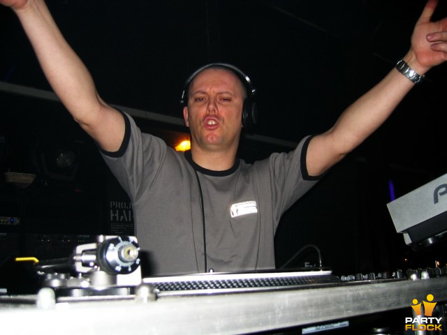 foto Loudness #3, 27 maart 2004, Tropicana, met Mindcontroller