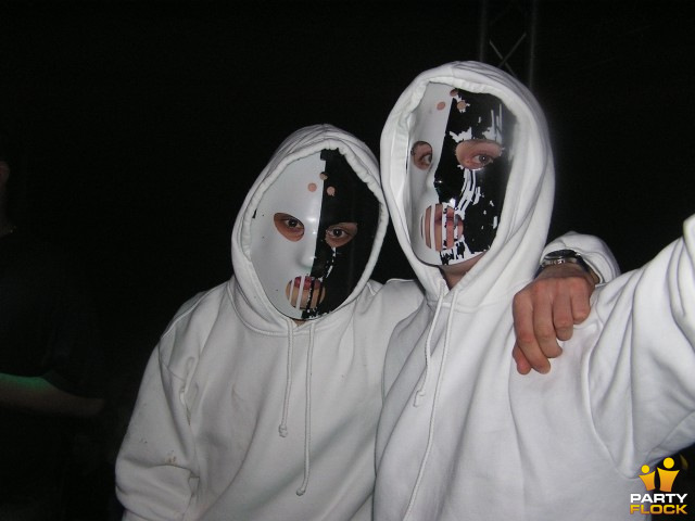 foto 35 years of Buzz Fuzz, 27 maart 2004, Hemkade, met Angerfist