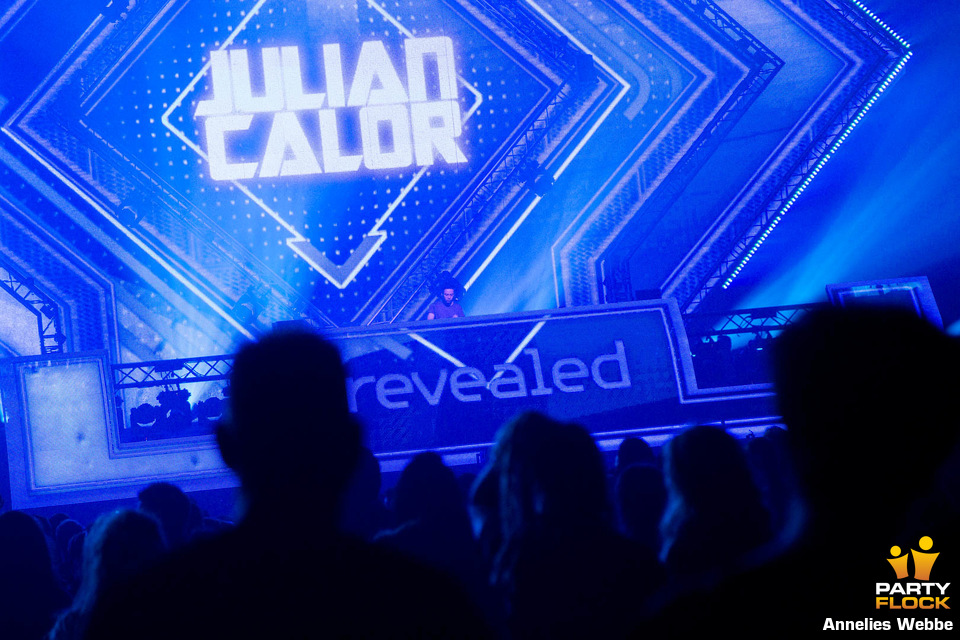 foto Hardwell presents Revealed, 14 oktober 2015, Heineken Music Hall, met Julian Calor