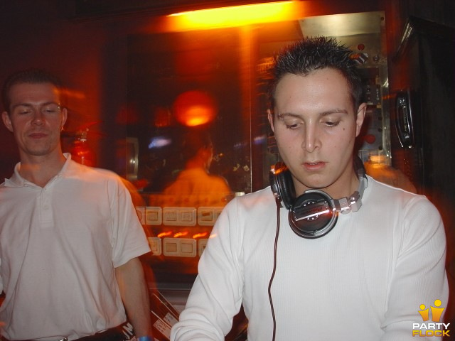 foto Digital Supremacy 2004, 9 april 2004, Carte Blanche, met Wizard