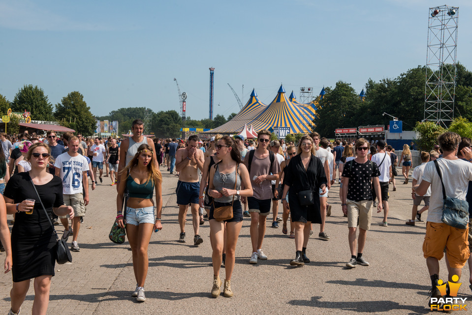 foto Lowlands, 19 augustus 2016, Walibi Holland